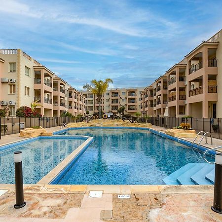 Sunny View - A Stunning Apartment With Private Rooftop بافوس المظهر الخارجي الصورة