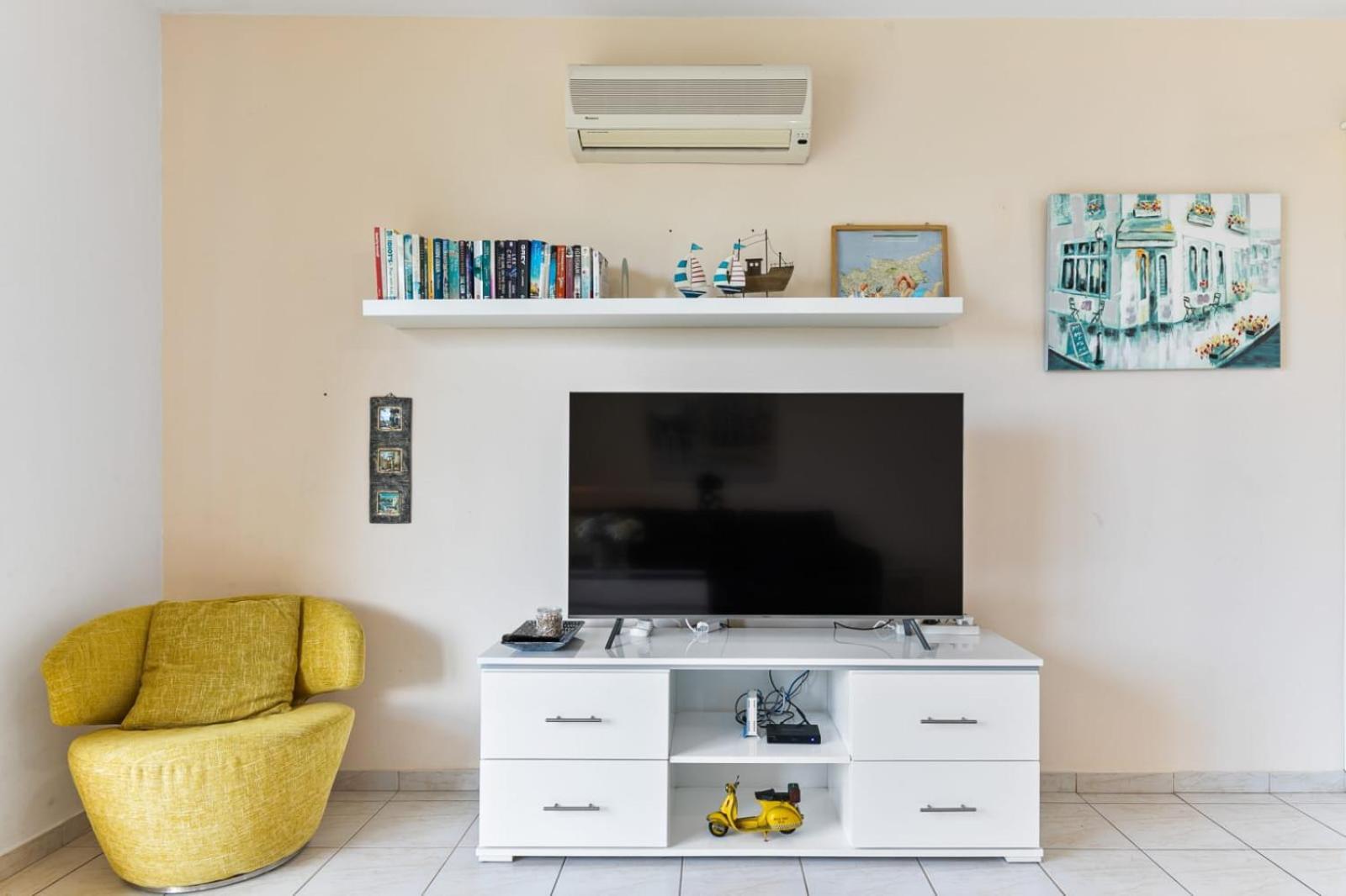 Sunny View - A Stunning Apartment With Private Rooftop بافوس المظهر الخارجي الصورة